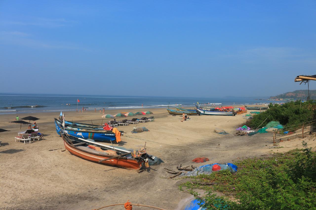 Huts On Arambol Beach Exterior photo
