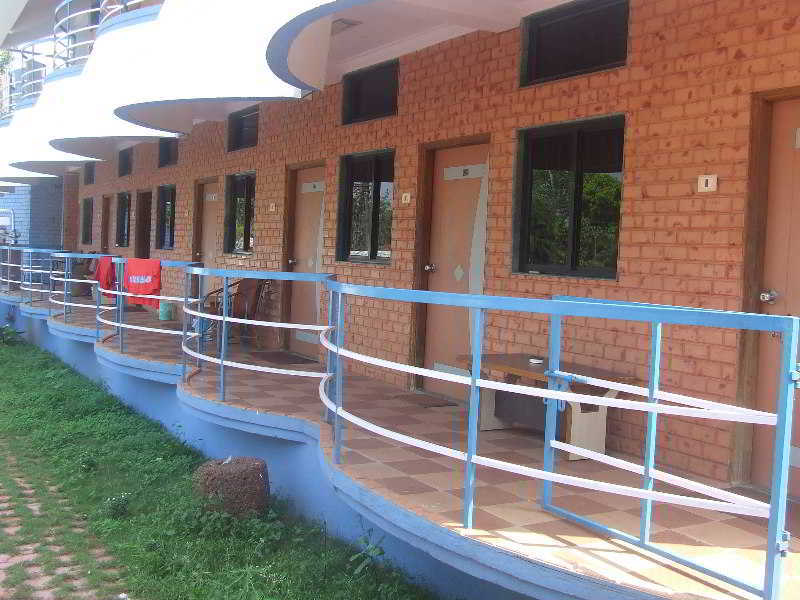 Huts On Arambol Beach Exterior photo